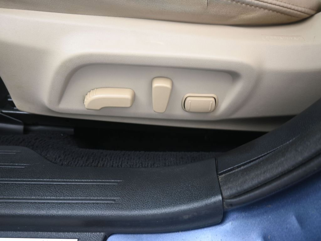 Used 2017 Subaru Outback 2.5i Limited image 14