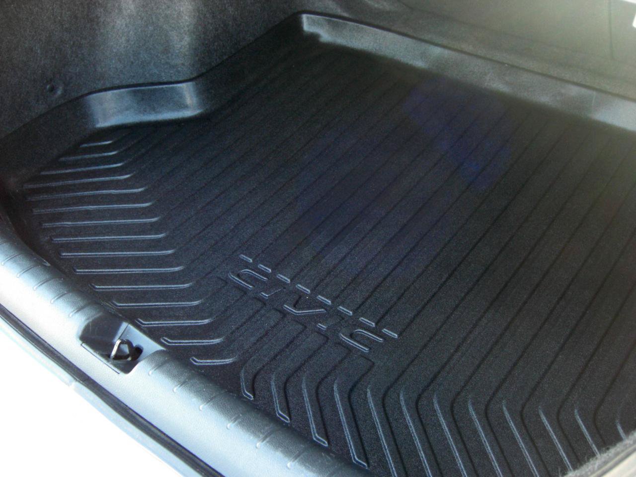 Used 2021 Honda Civic EX image 14
