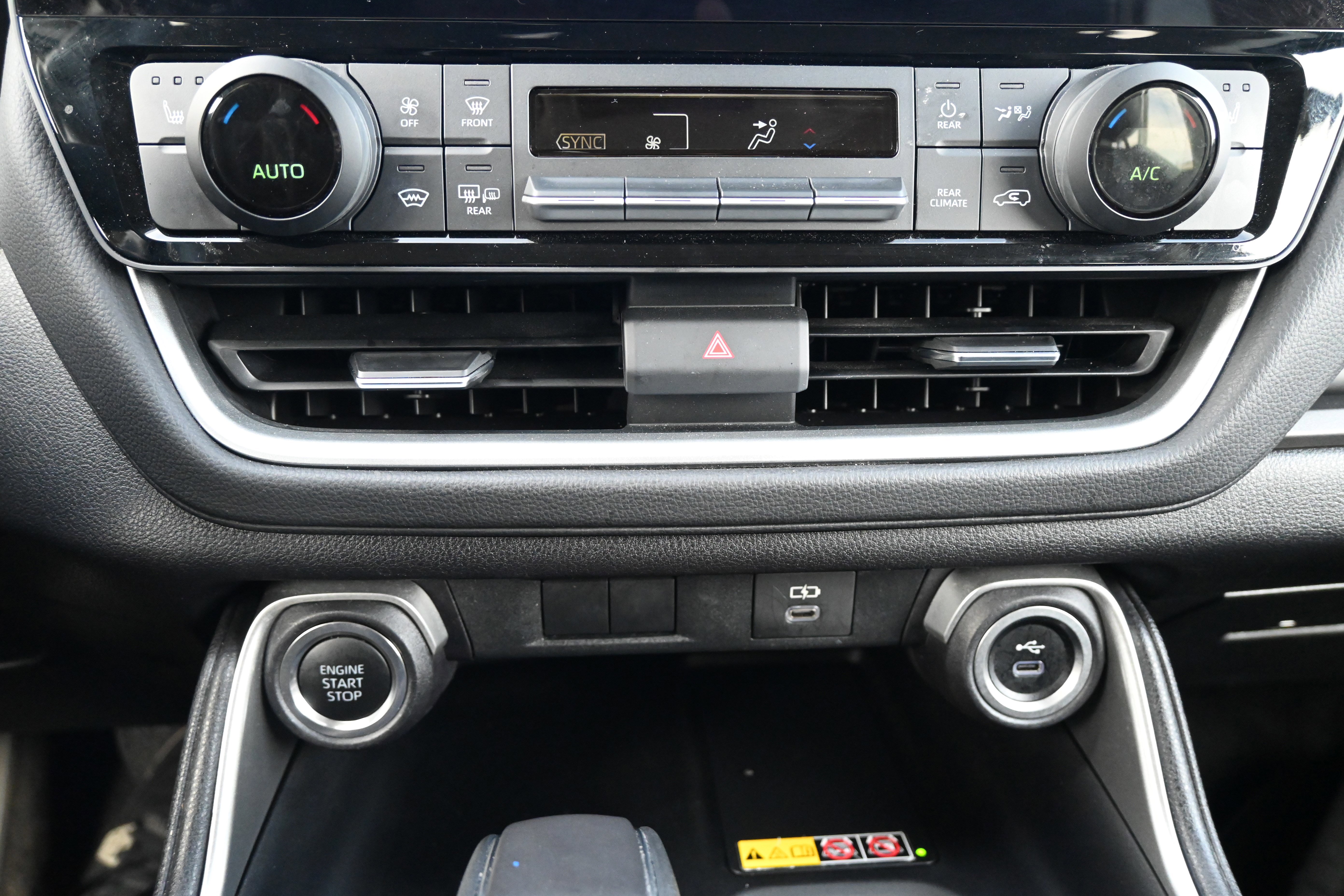 Used 2025 Toyota Grand Highlander FWD image 27