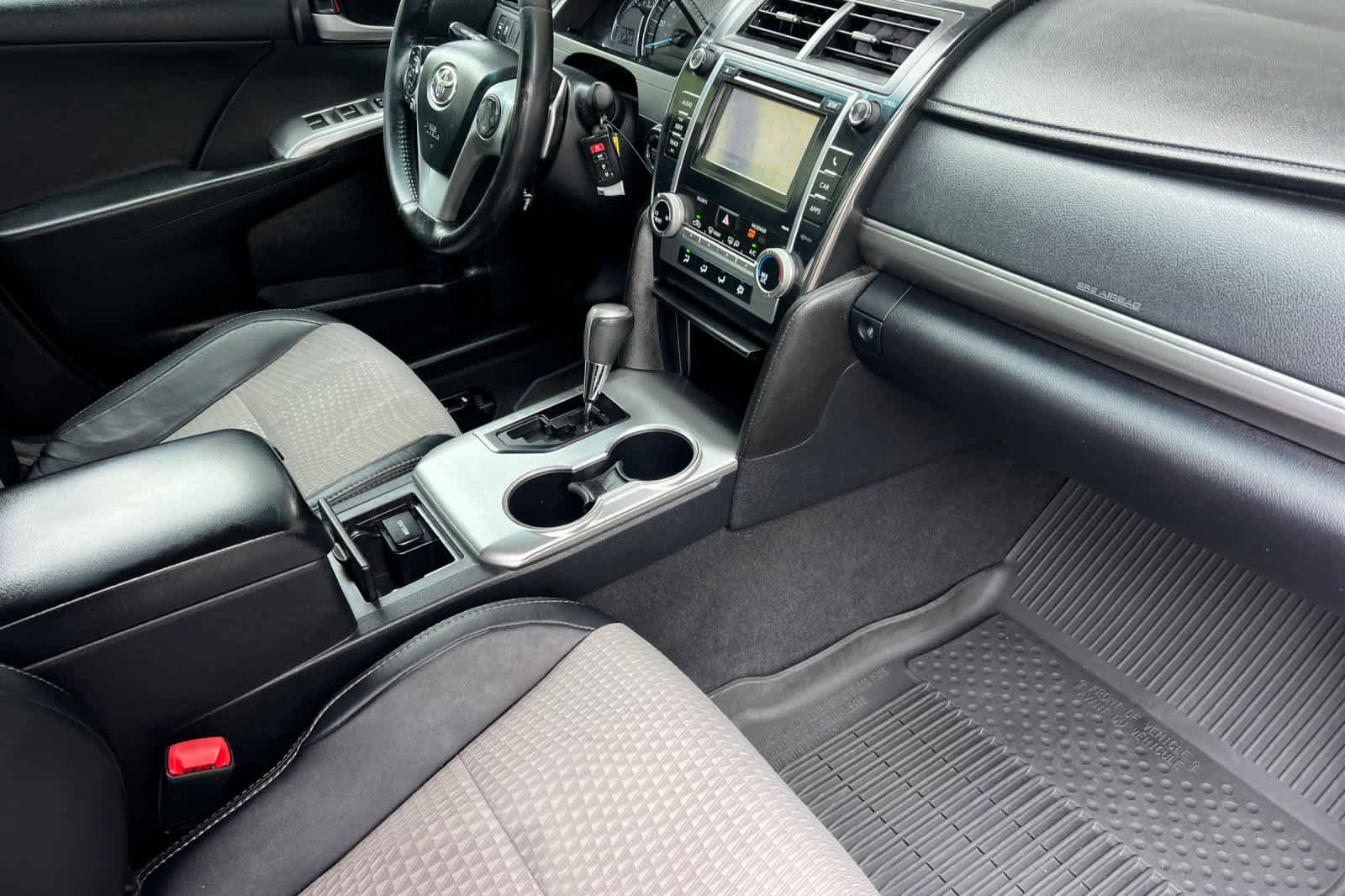 Used 2013 Toyota Camry SE w/ Convenience Pkg image 15
