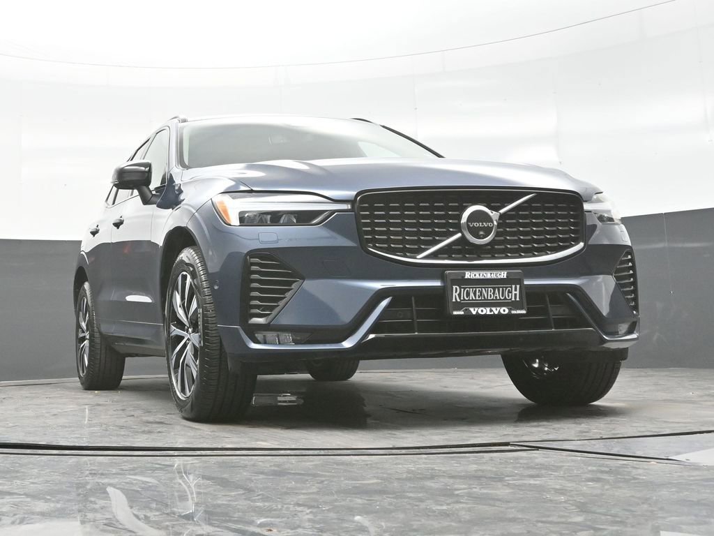 Used 2025 Volvo XC60 B5 Plus AWD/4WD image 18