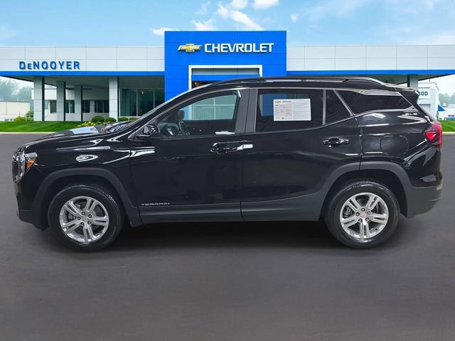 Used 2024 GMC Terrain SLE w/ Driver Convenience Package AWD/4WD image 6