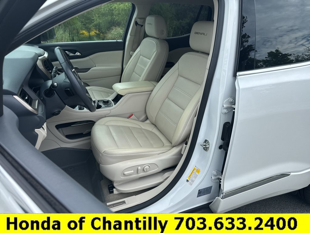 Used 2020 GMC Acadia Denali w/ Denali Ultimate Package AWD/4WD image 26