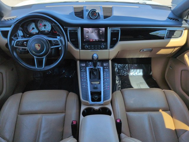 Used 2018 Porsche Macan AWD/4WD image 15