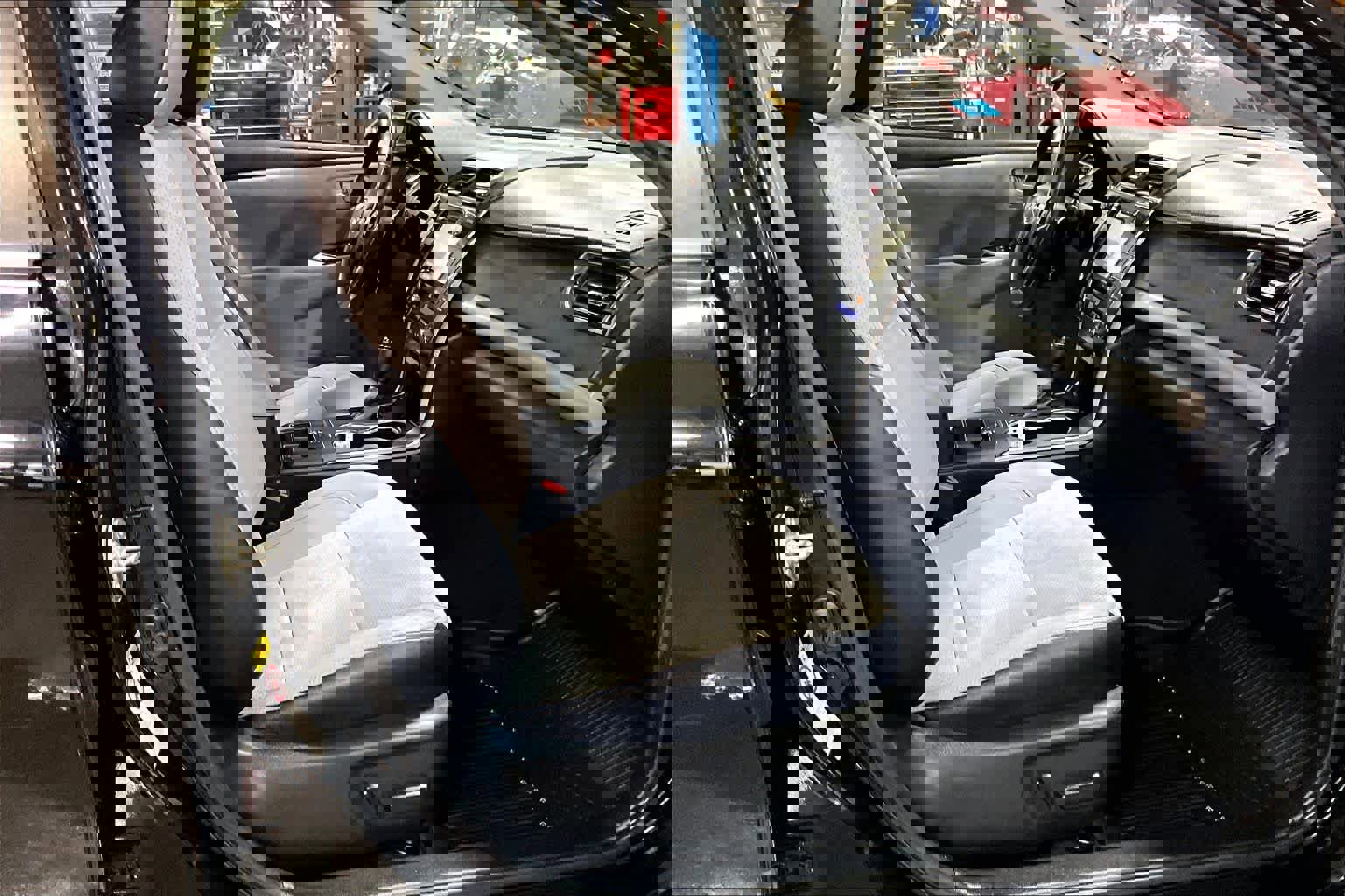 Used 2015 Toyota Camry XSE image 7