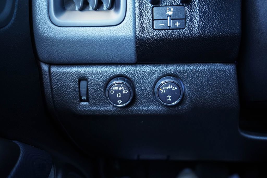 Used 2019 Chevrolet Colorado Z71 w/ Z71 Midnight Edition image 25