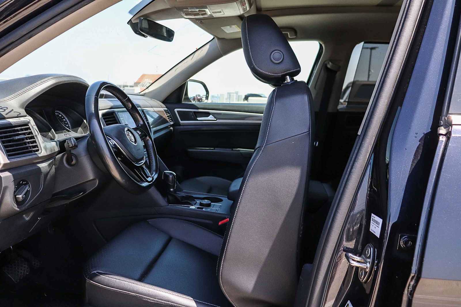 Used 2019 Volkswagen Atlas SE w/ Panoramic Sunroof Package AWD/4WD image 16