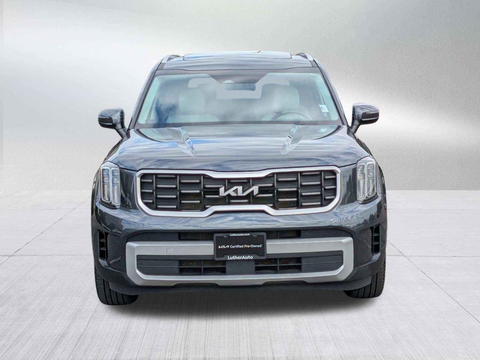 Certified 2023 Kia Telluride S w/ S Sunroof Package AWD/4WD image 2