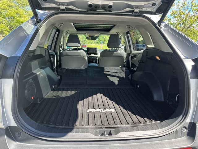 Used 2021 Toyota RAV4 Limited AWD/4WD image 23