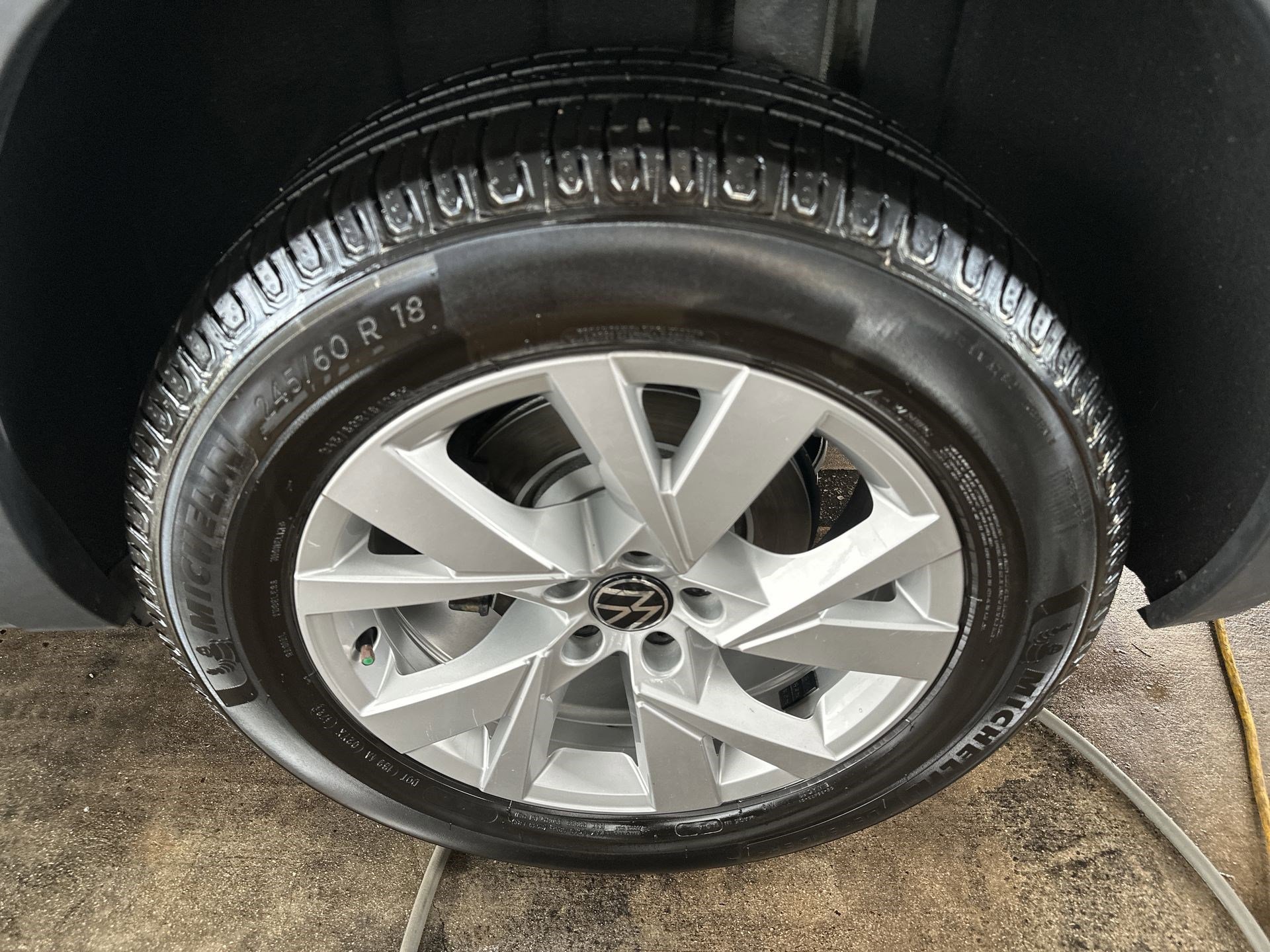 Used 2021 Volkswagen Atlas Cross Sport S image 19