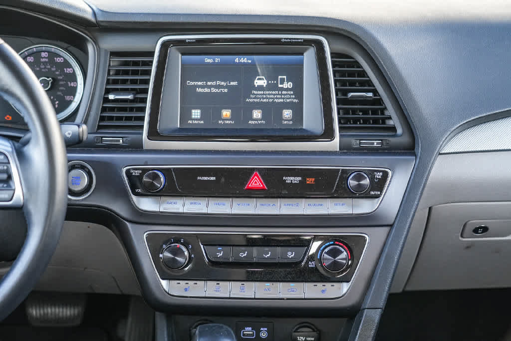 Used 2018 Hyundai Sonata SEL FWD image 13