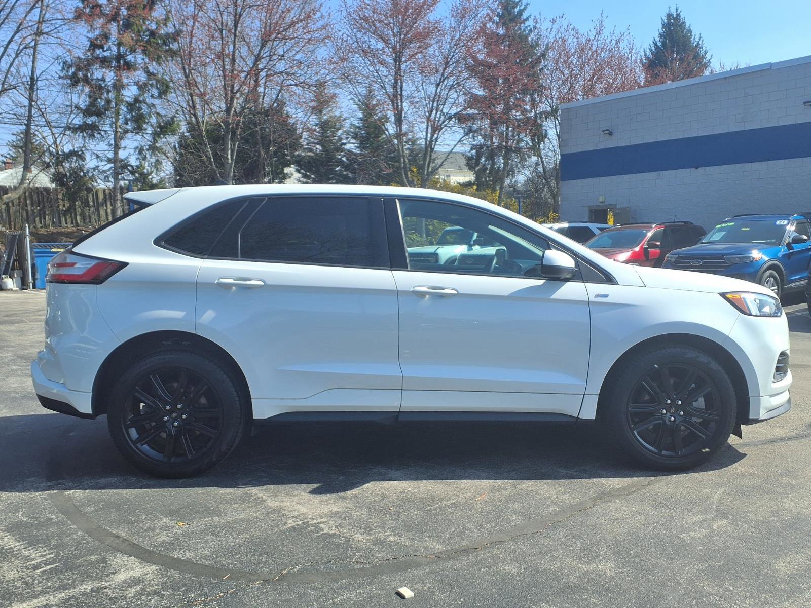 Certified 2022 Ford Edge ST-Line w/ Cargo Accessory Package AWD/4WD image 3