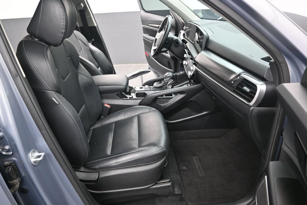 Used 2023 Kia Telluride S w/ S Sunroof Package FWD image 27