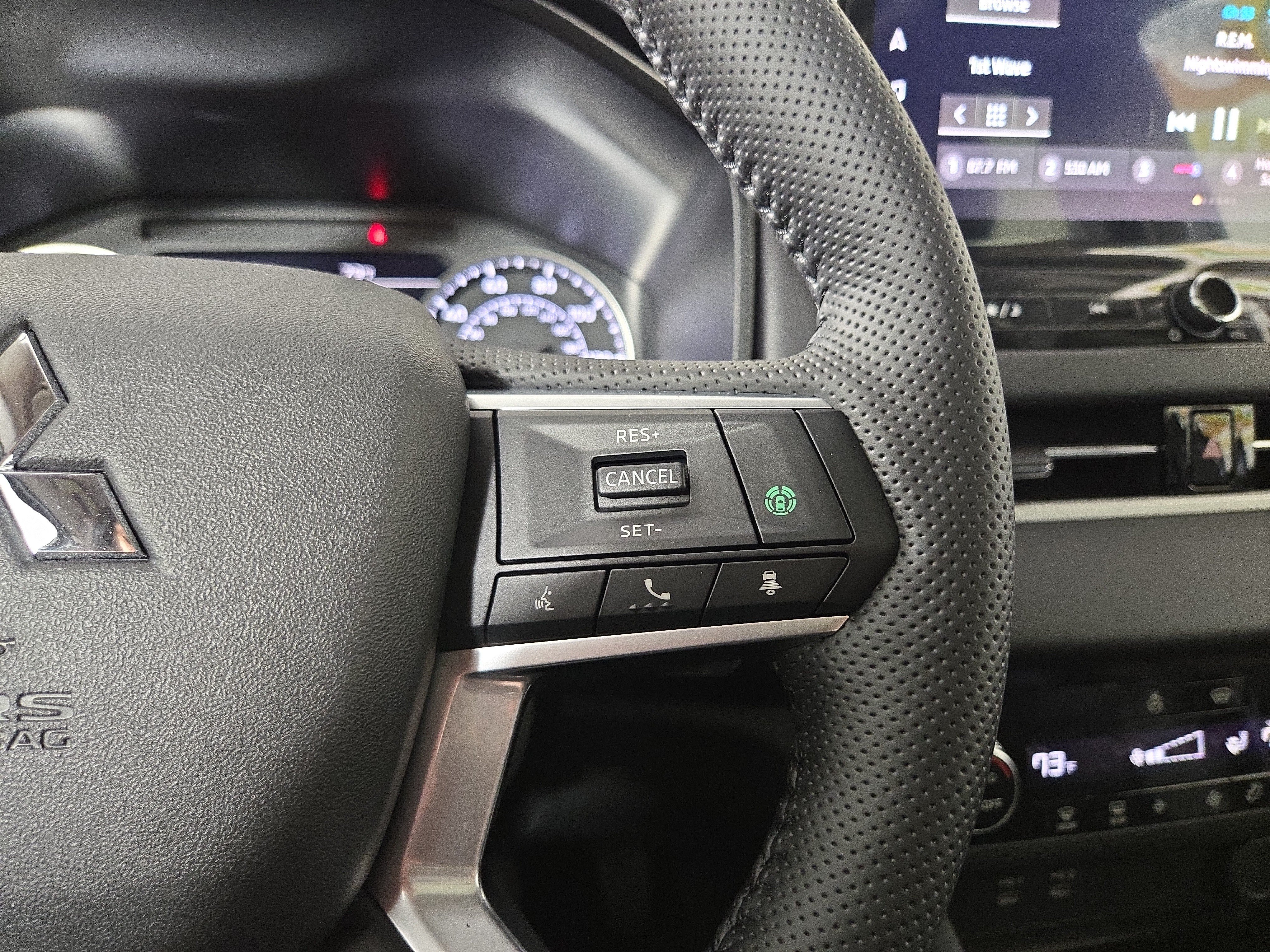 New 2026 Mitsubishi Outlander AWD image 16