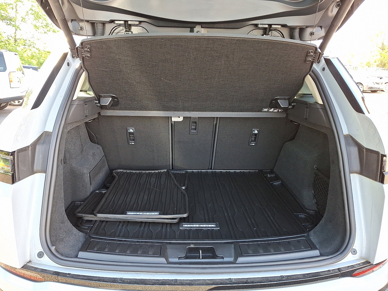 Certified 2024 Land Rover Range Rover Evoque S image 28