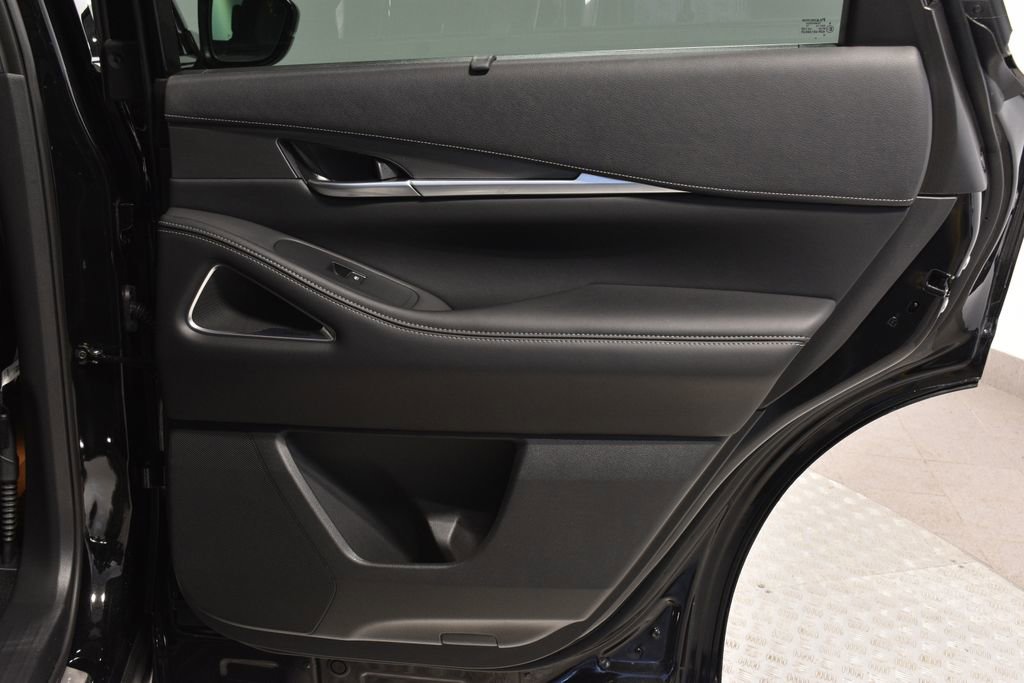 Certified 2026 INFINITI QX60 Luxe w/ Family Package image 31