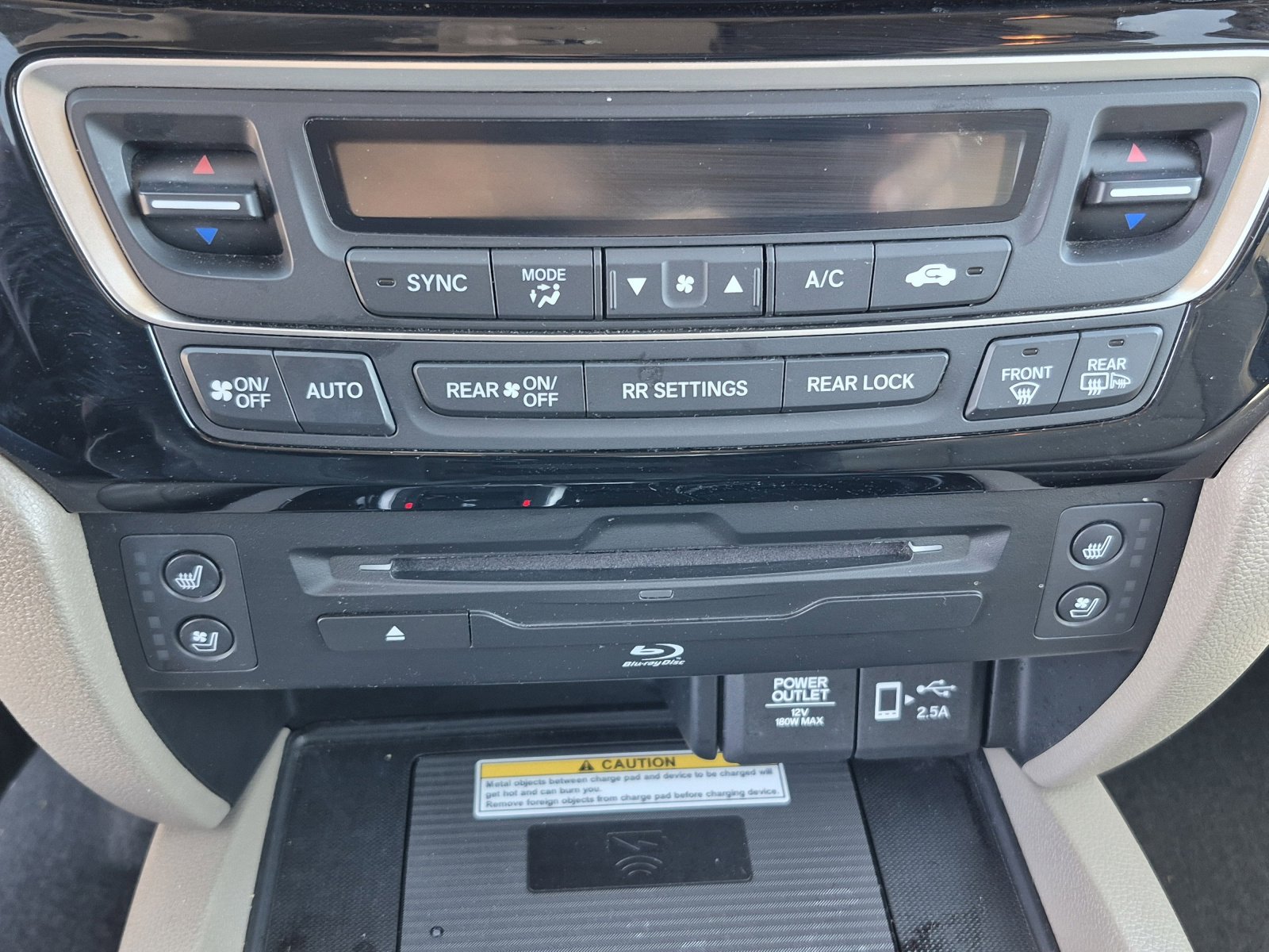 Used 2021 Honda Pilot Elite image 32