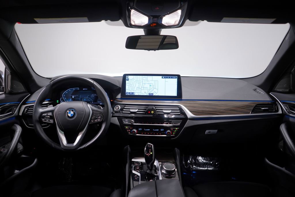 Used 2023 BMW 530e 530e iPerformance w/ Premium Package image 10