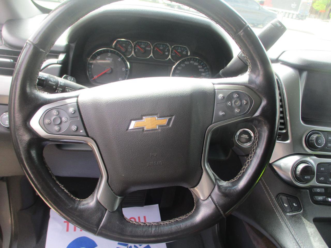 Used 2019 Chevrolet Suburban LT w/ Luxury Package image 14