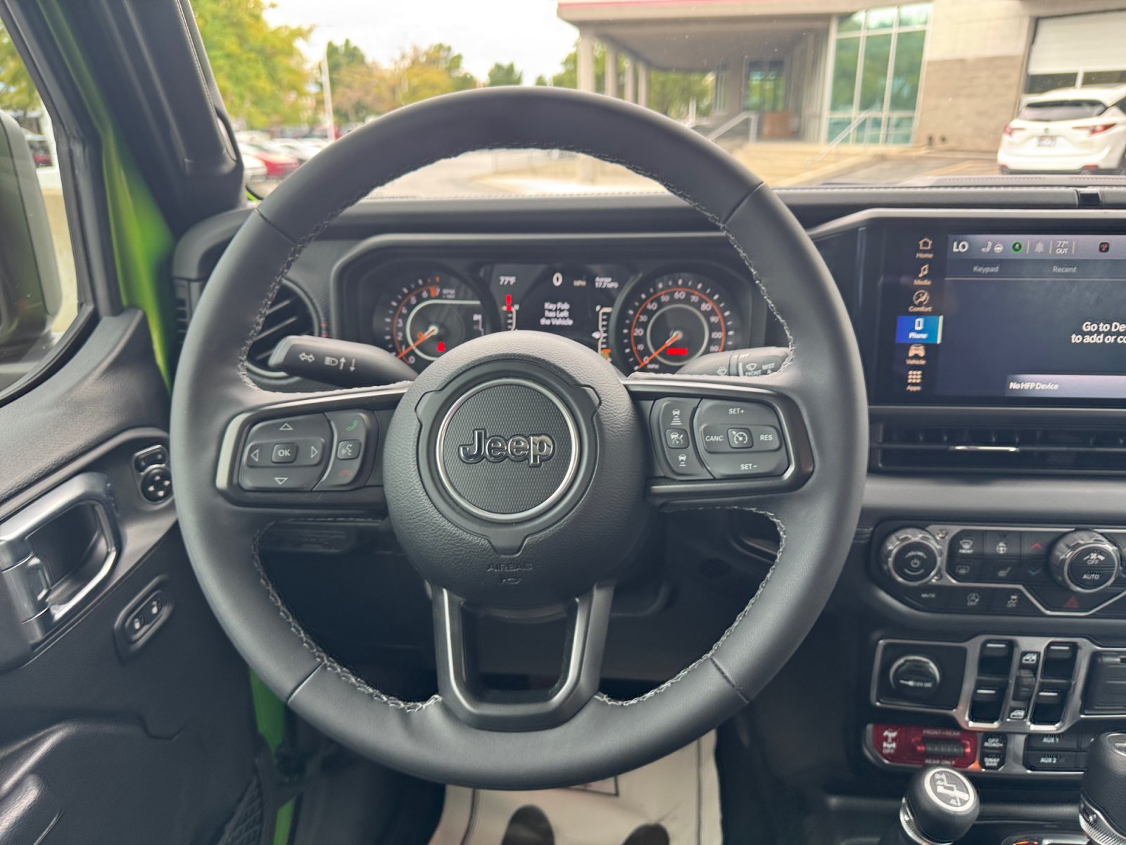 Used 2025 Jeep Gladiator Rubicon w/ Convenience Group AWD/4WD image 18
