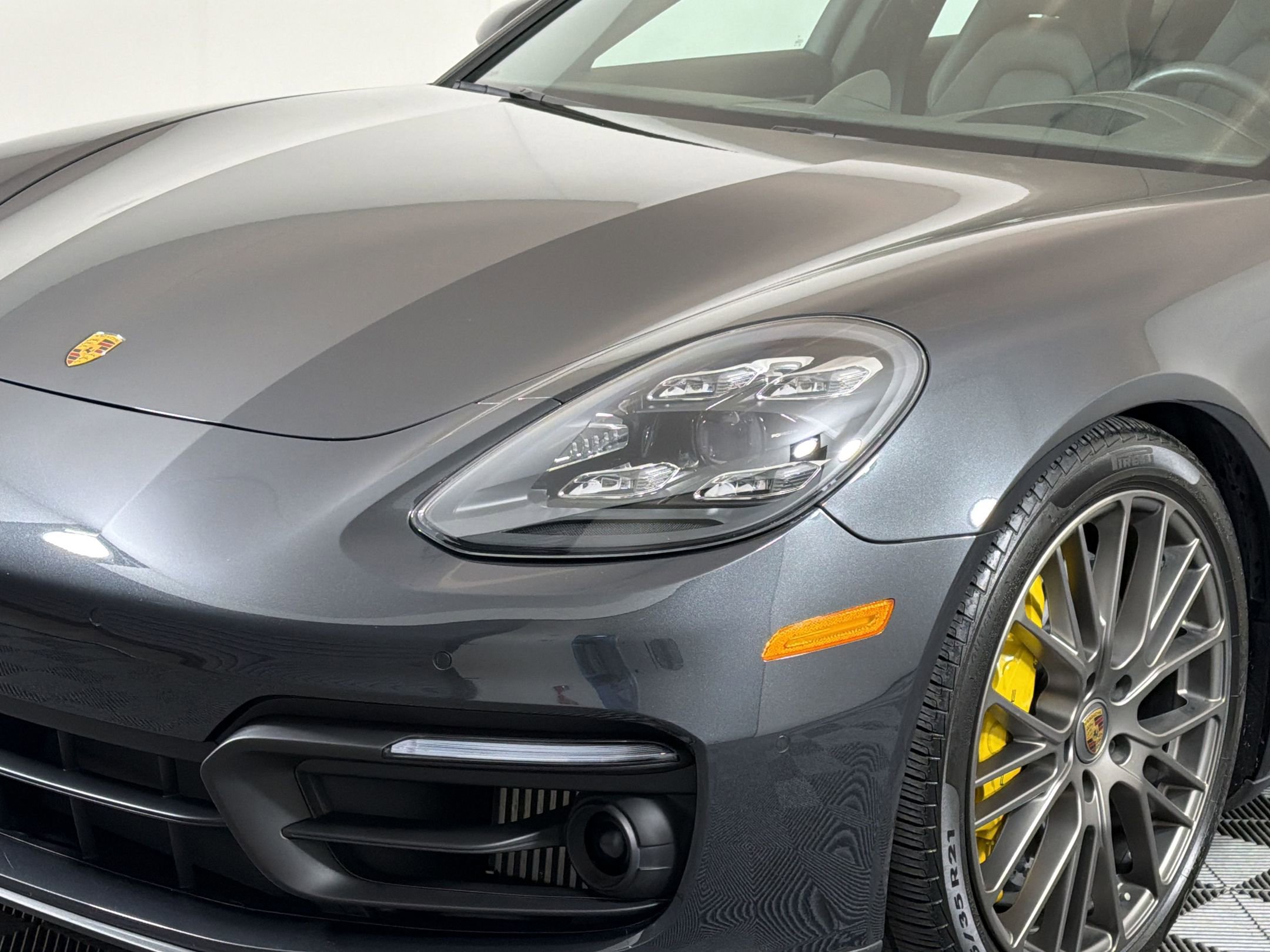 Certified 2022 Porsche Panamera 4 Platinum Edition AWD/4WD image 13