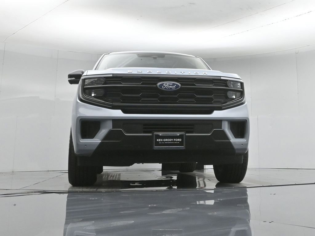 Used 2025 Ford Expedition Max Active RWD image 49