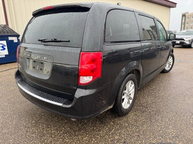 Used 2020 Dodge Grand Caravan SE image 12