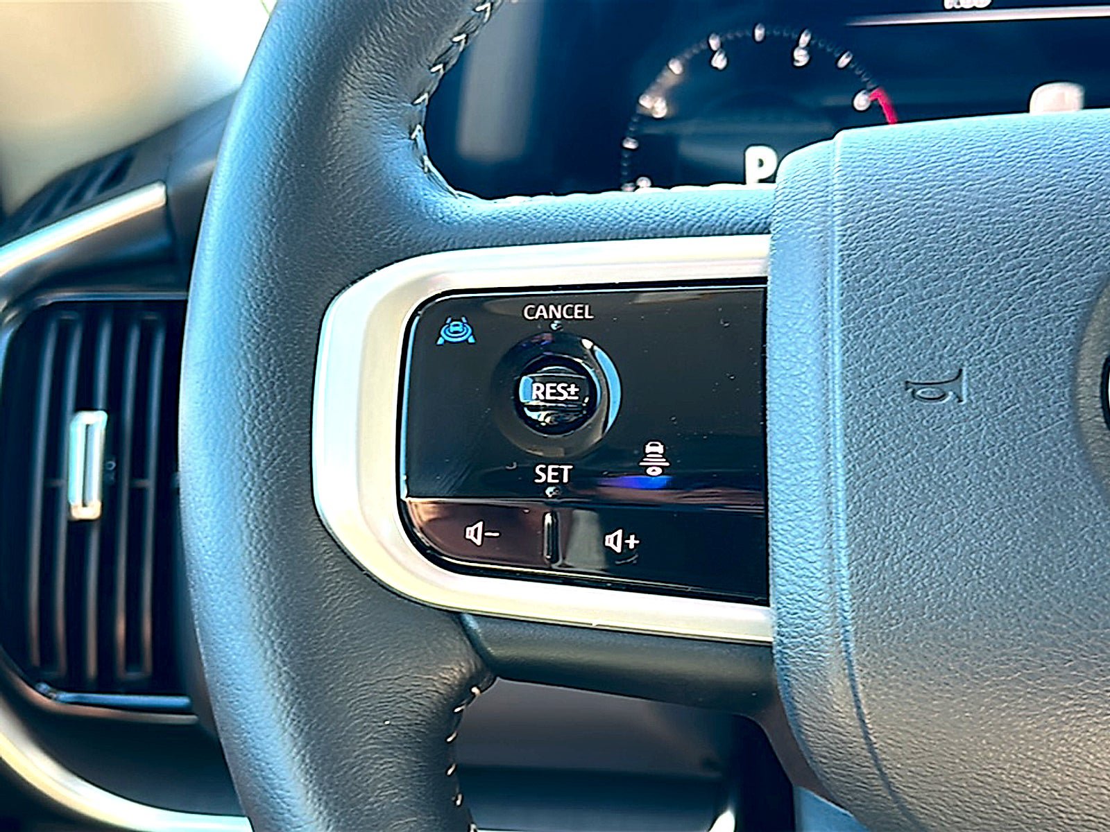 Certified 2026 Nissan Armada SV RWD image 31