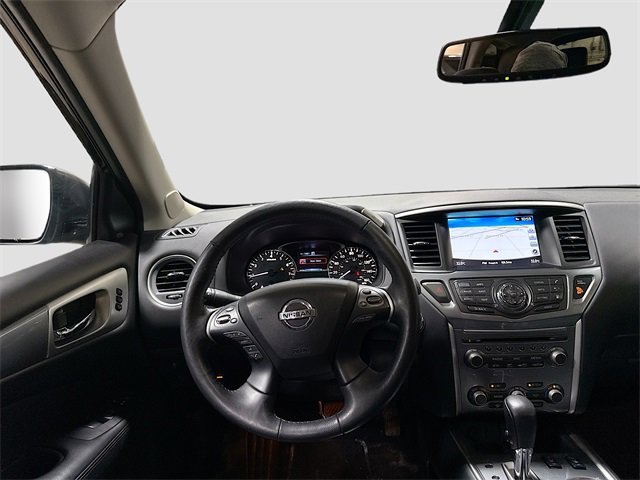 Used 2020 Nissan Pathfinder SL image 25