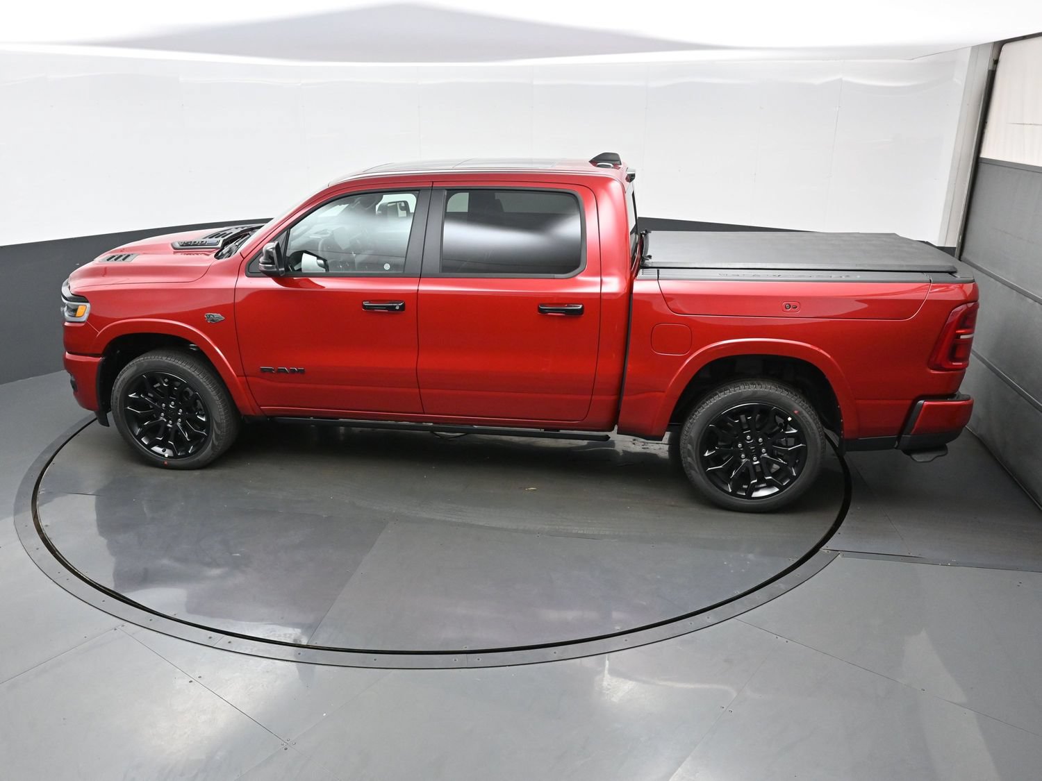 New 2027 RAM 1500 Limited AWD/4WD image 22