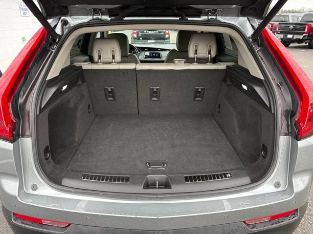 Used 2023 Cadillac XT4 Premium Luxury image 35