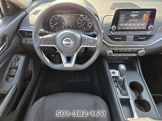 Certified 2025 Nissan Altima 2.5 SV FWD image 12