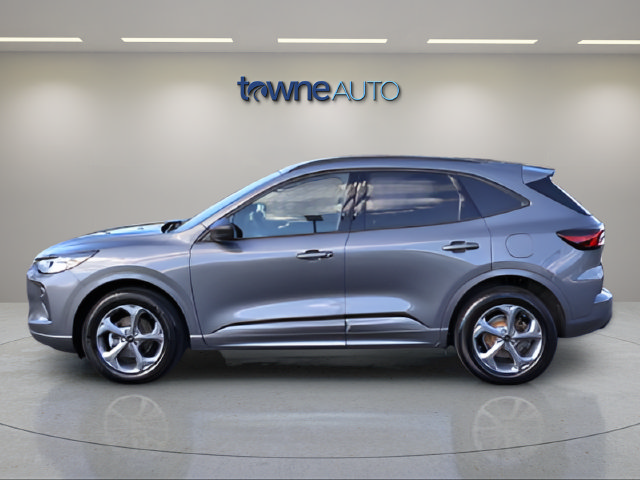 Certified 2023 Ford Escape ST-Line w/ Tech Pack #1 AWD/4WD image 4