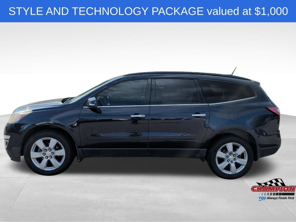 Used 2016 Chevrolet Traverse LT w/ Style and Technology Package FWD image 2