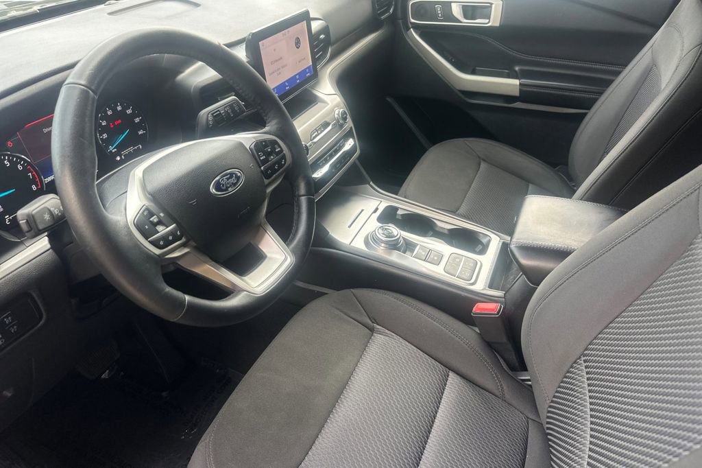 Certified 2023 Ford Explorer XLT image 12