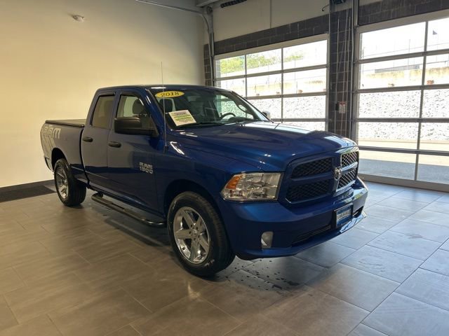 Used 2018 RAM 1500 Express w/ Express Value Package AWD/4WD image 3