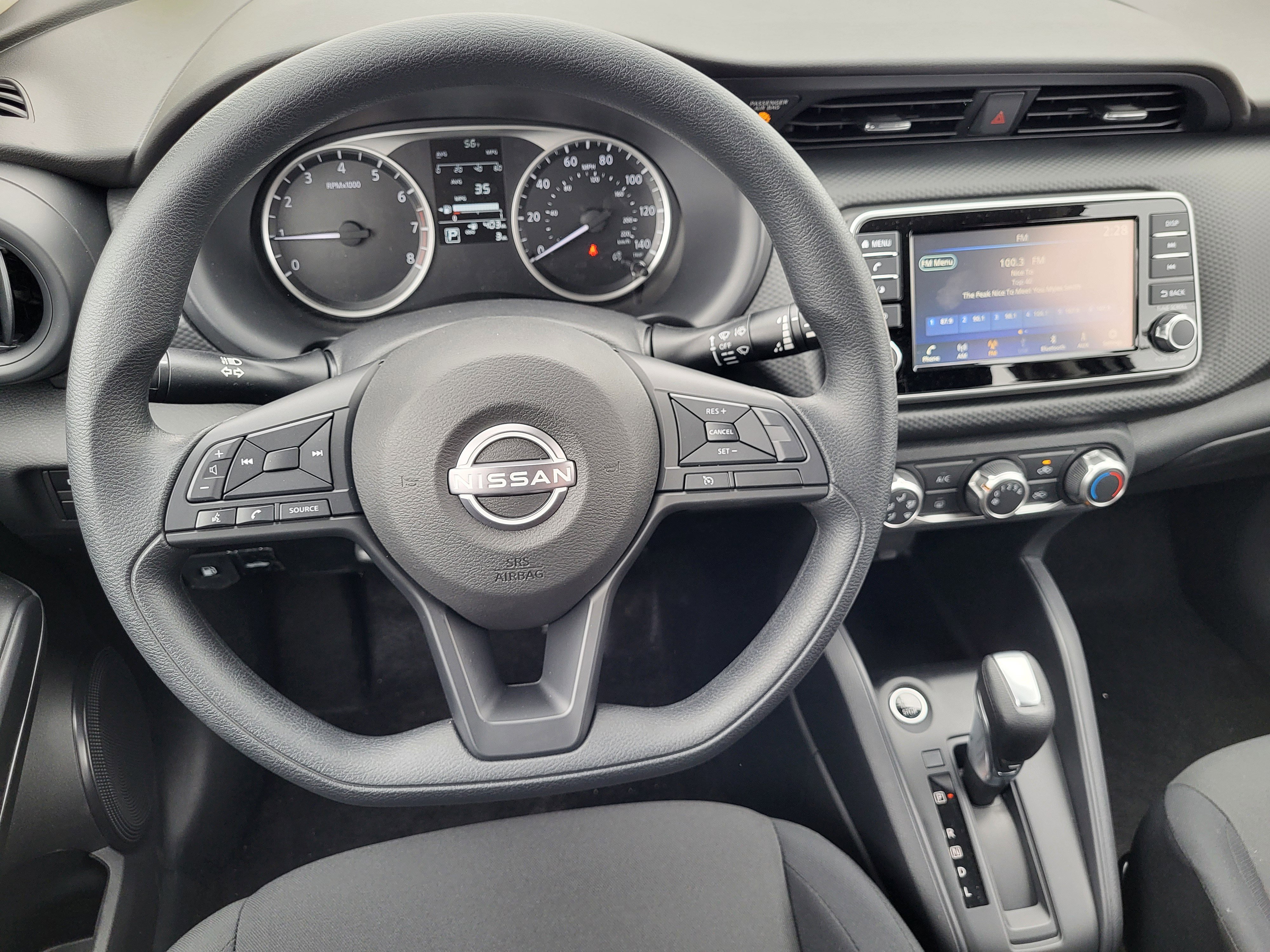 New 2025 Nissan Kicks Play S image 9