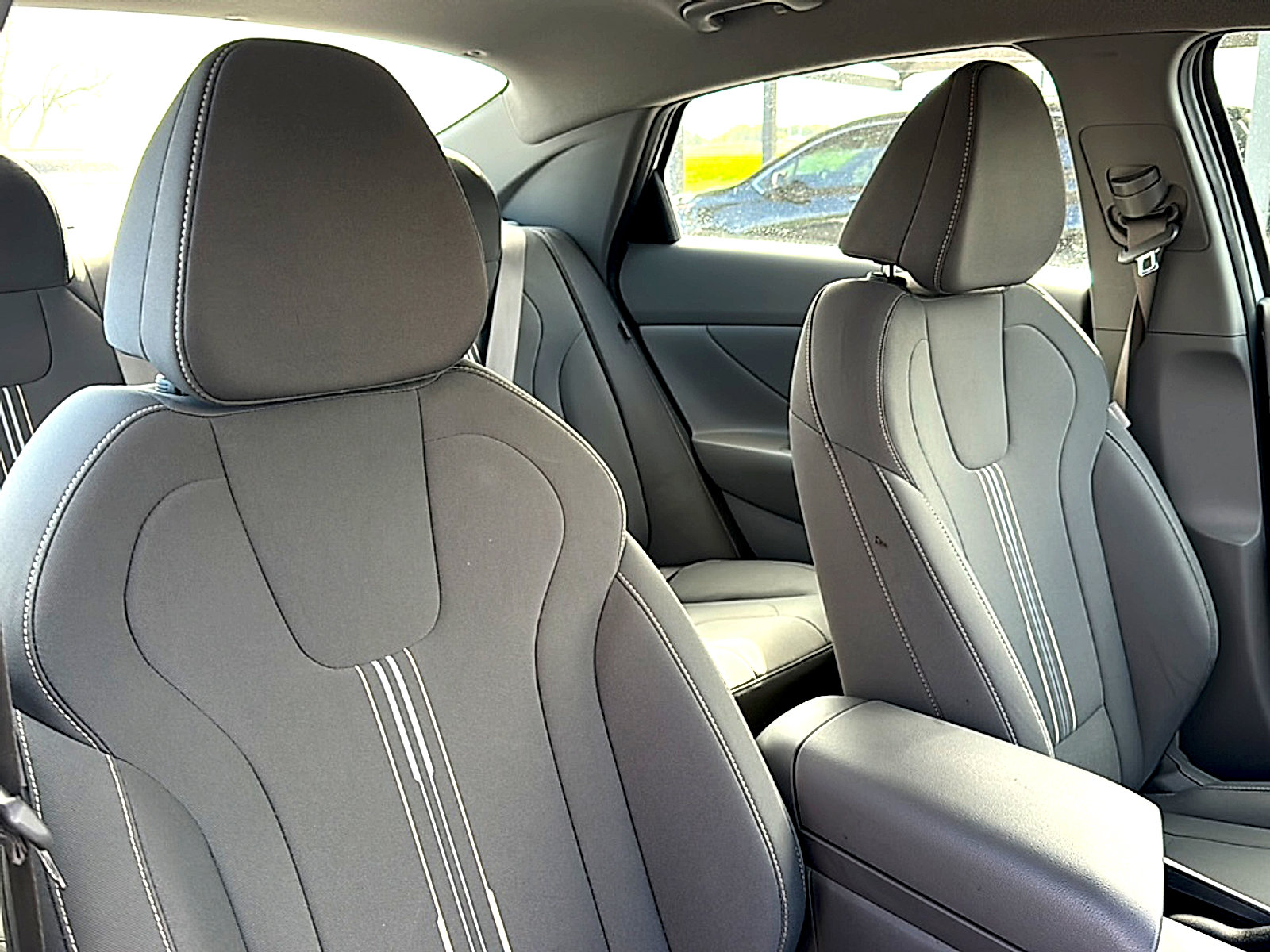 Used 2024 Hyundai Elantra SEL FWD image 24