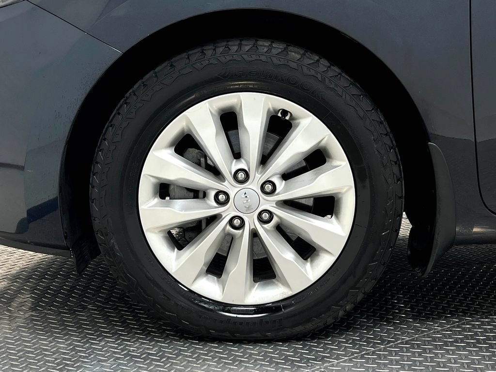 Used 2016 Kia Sedona EX FWD image 37