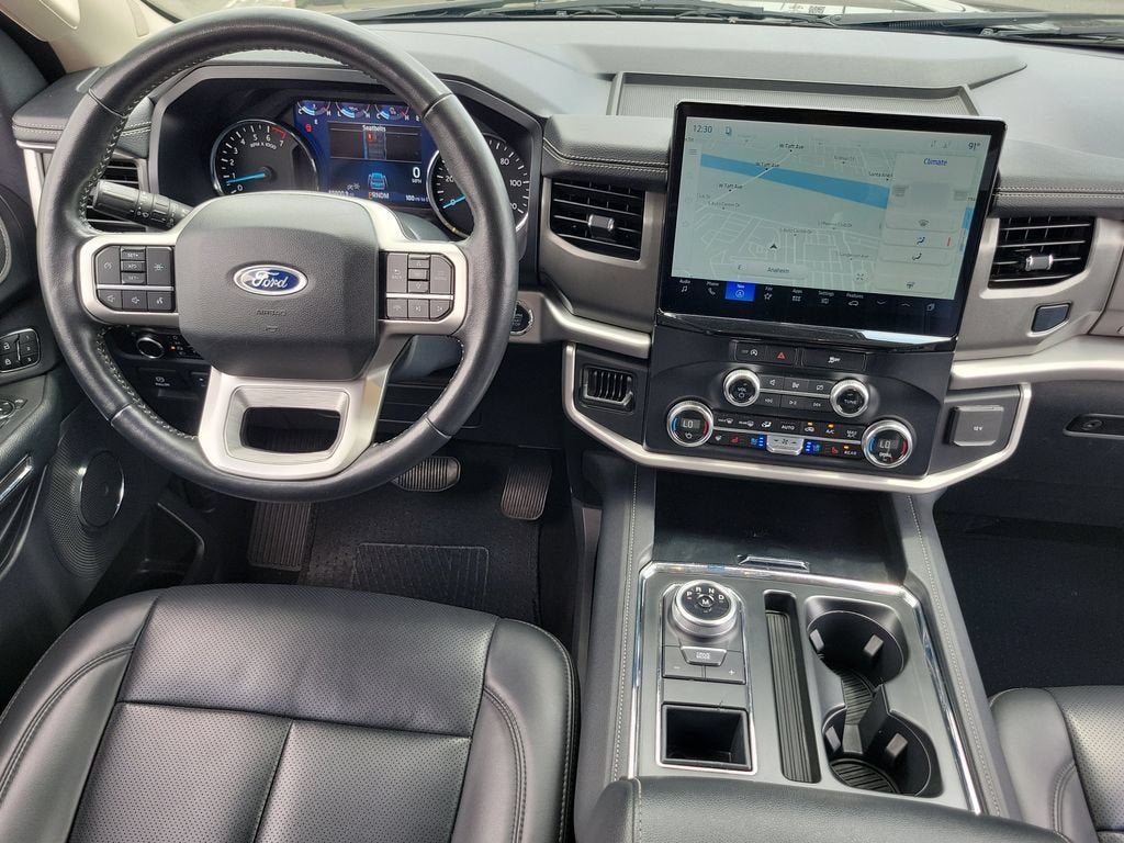 Used 2024 Ford Expedition XLT RWD image 10