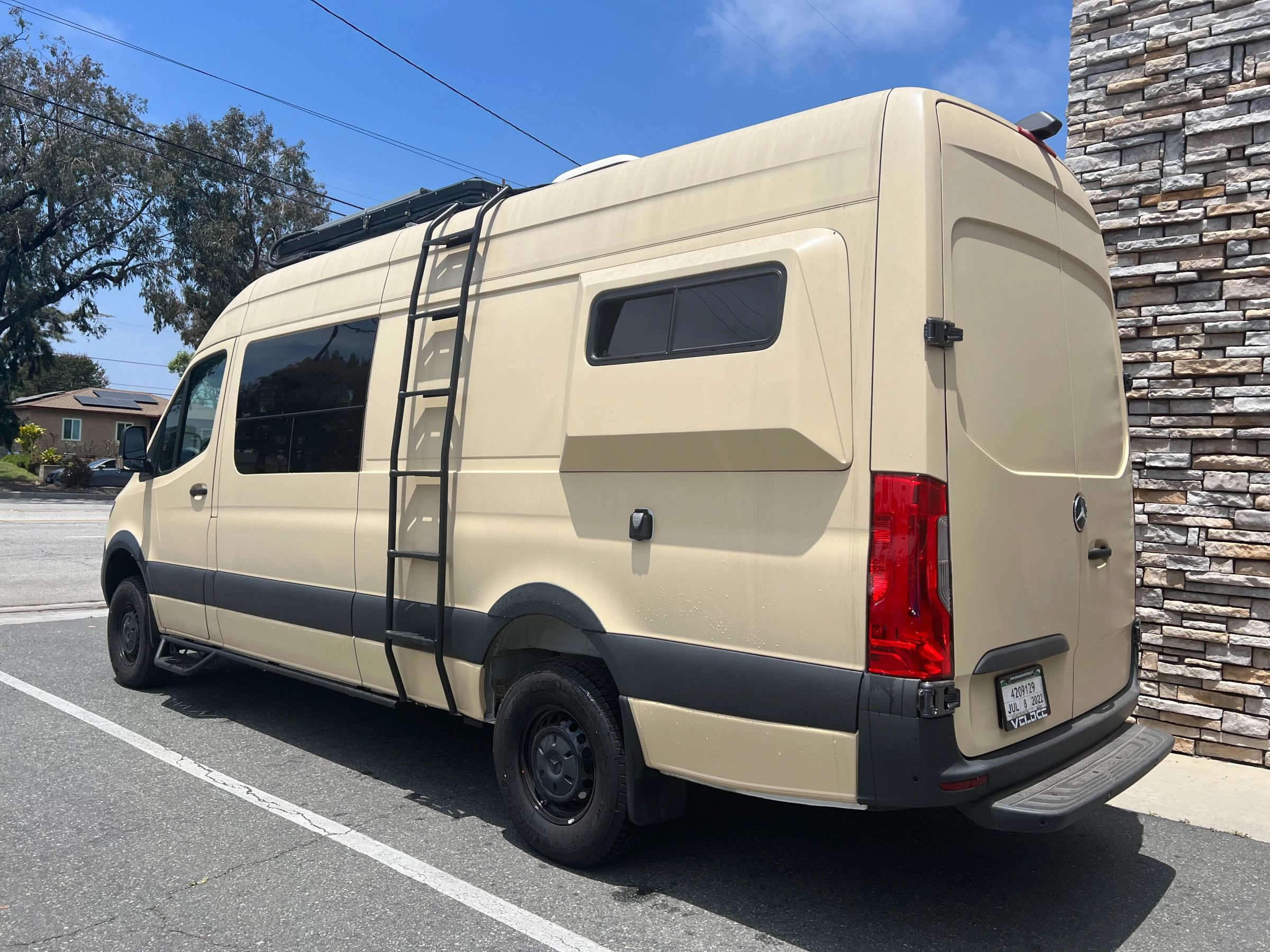 Used 2022 Mercedes-Benz Sprinter 2500 image 8