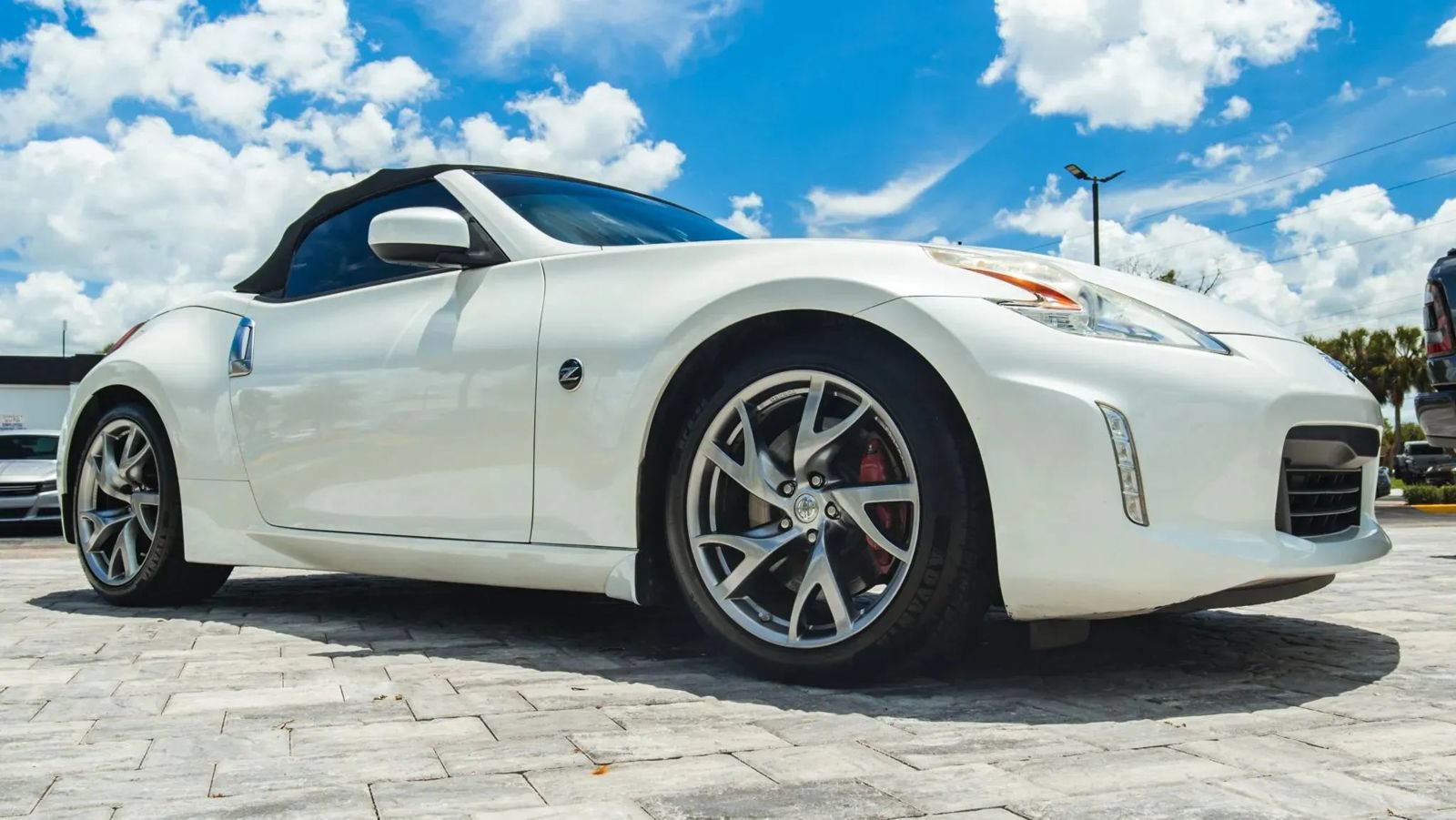 Used 2013 Nissan 370Z Touring w/ Sport Pkg RWD image 15