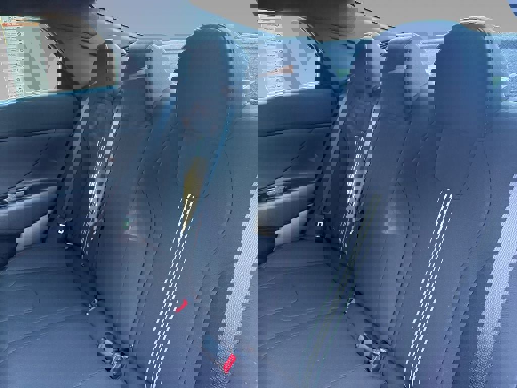 New 2025 Hyundai Elantra Sport image 4