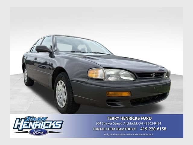 Used 1996 Toyota Camry LE FWD video 1