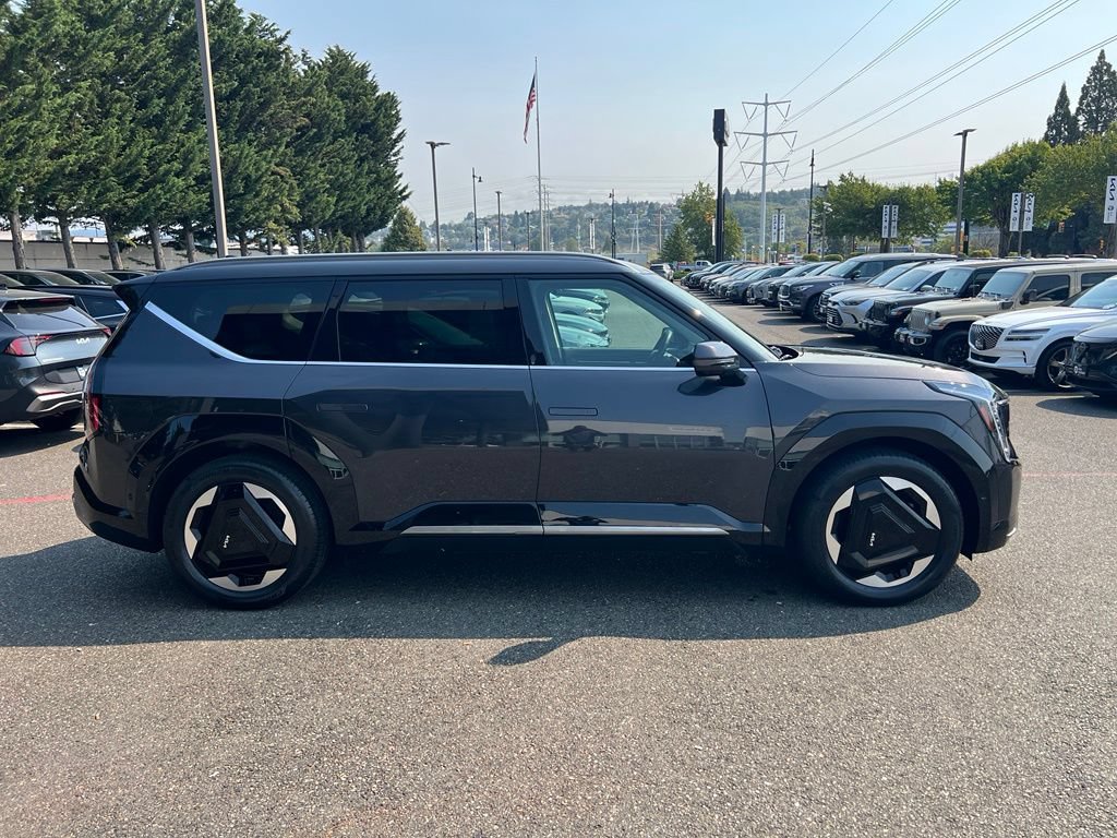 Certified 2024 Kia EV9 Land AWD/4WD image 6