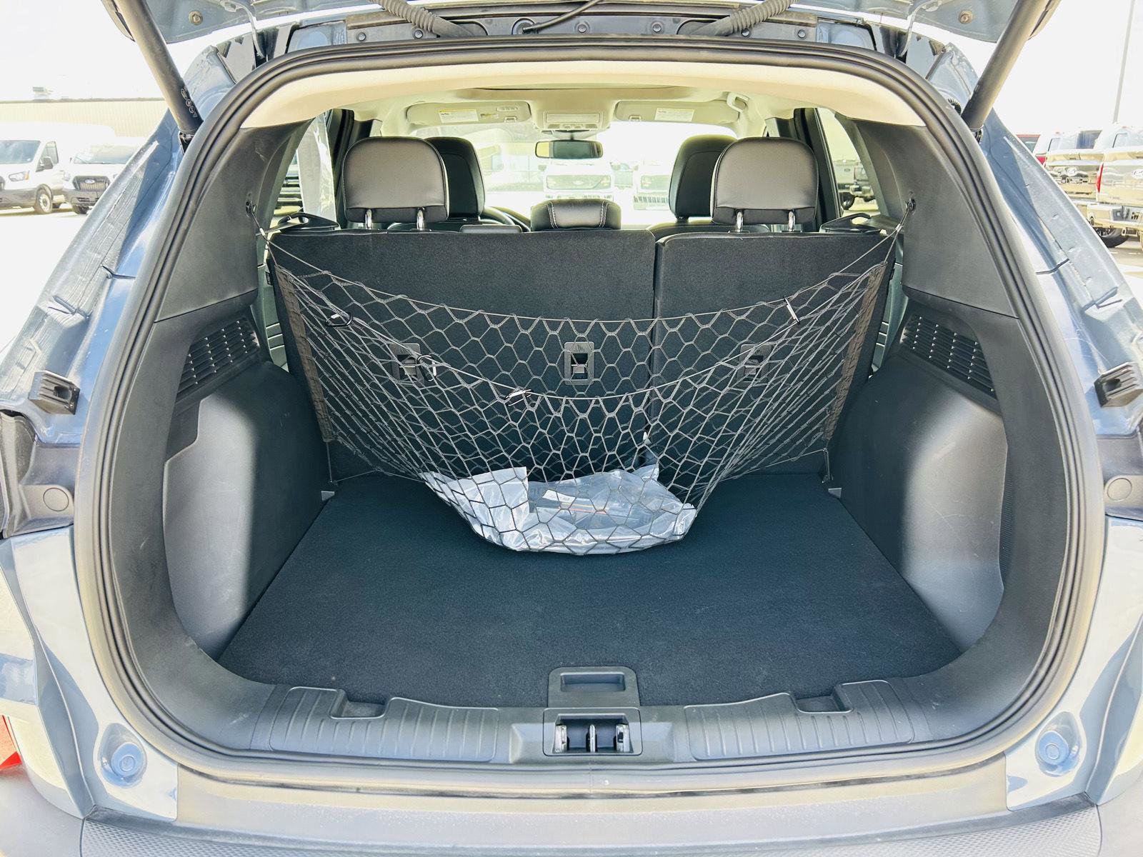 Used 2025 Ford Escape SE w/ PHEV Premium Package image 33