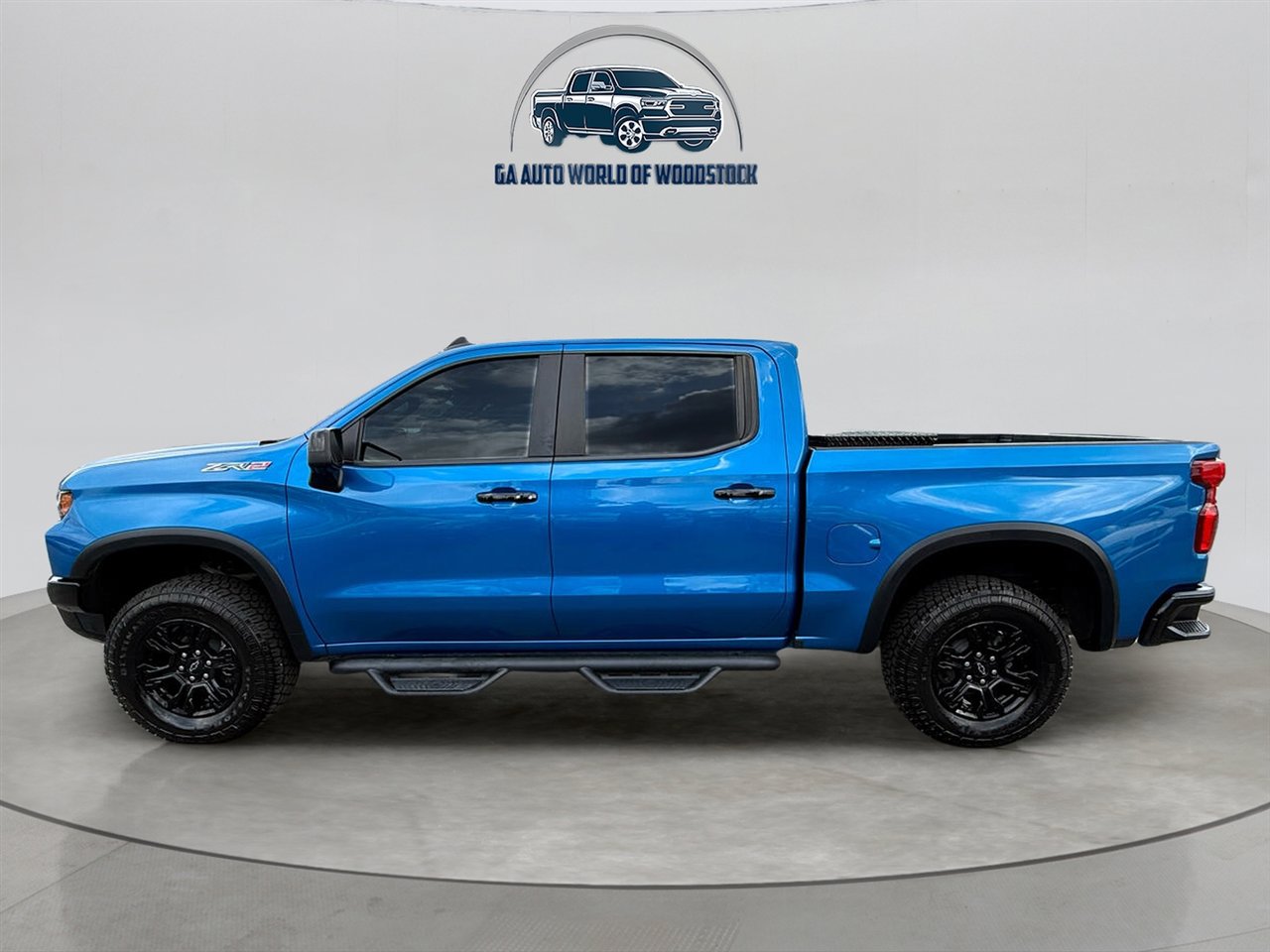 Used 2022 Chevrolet Silverado 1500 ZR2 w/ Technology Package image 2