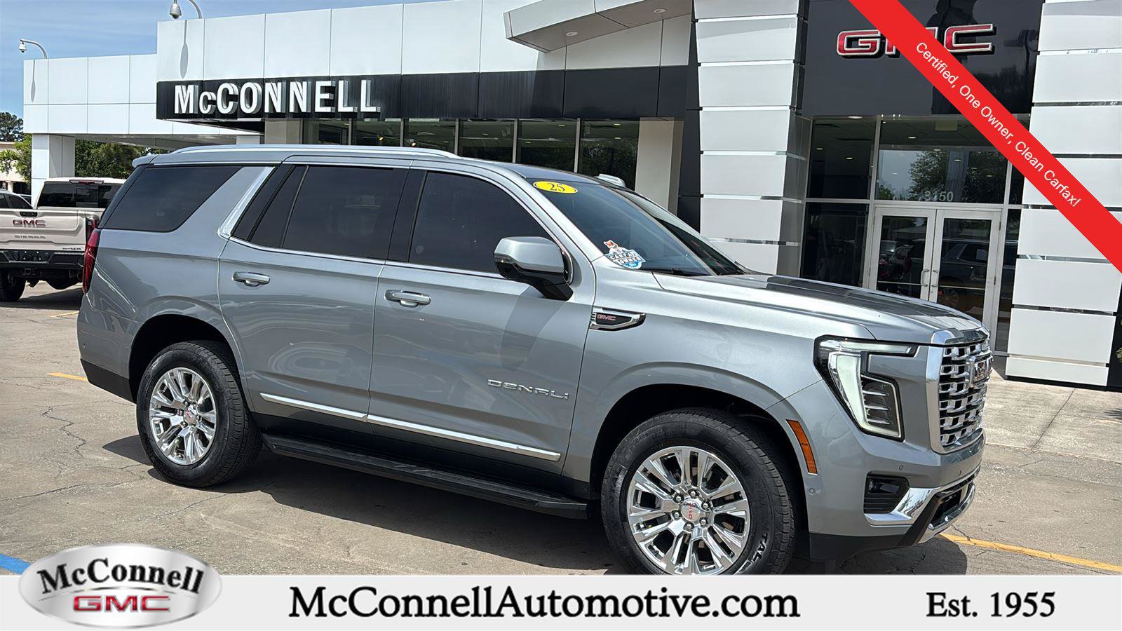 Certified 2025 GMC Yukon Denali AWD/4WD image 1