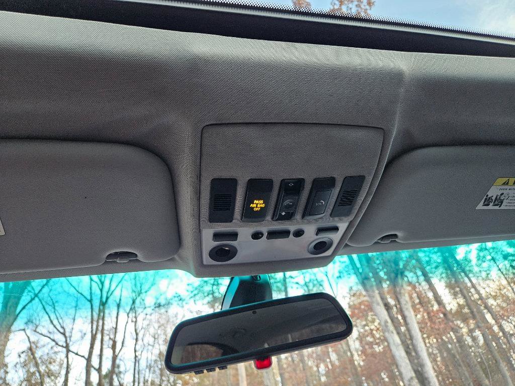 Used 2004 BMW 525i Sedan image 47