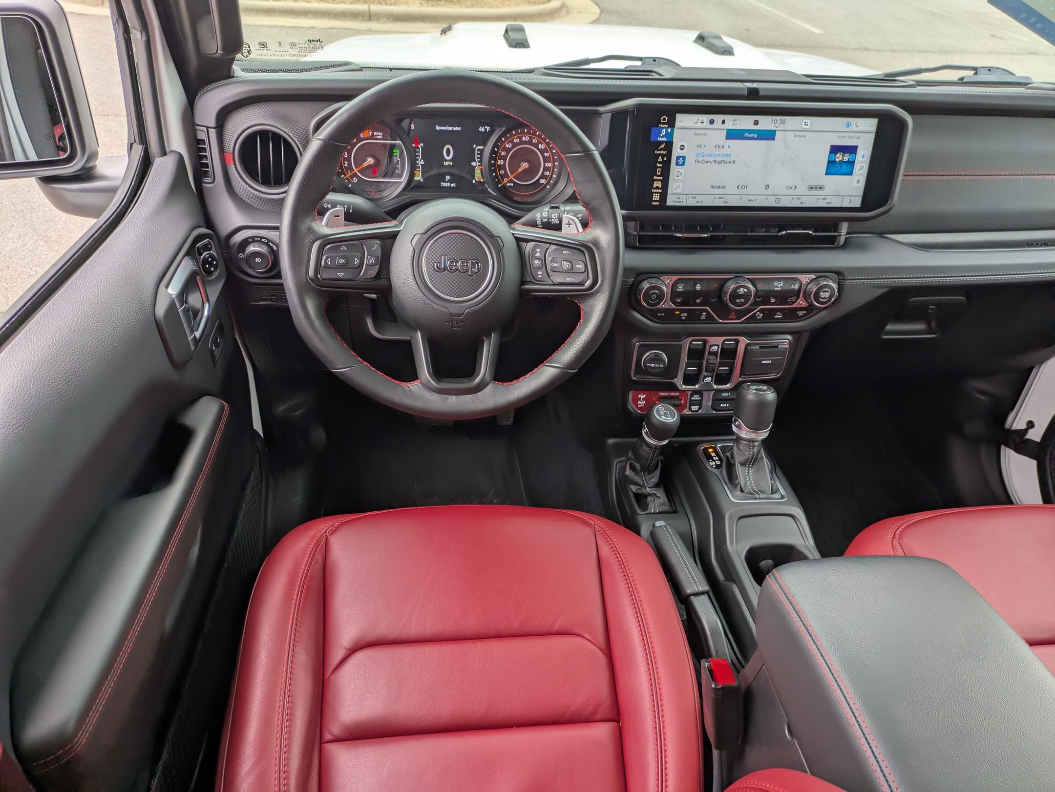 Used 2024 Jeep Wrangler Unlimited Rubicon 392 image 33